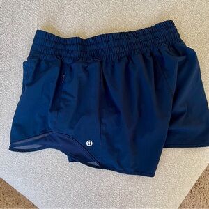 Lululemon Hottie Hot shorts